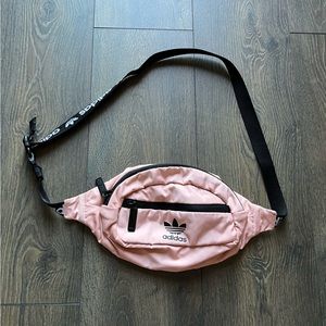 NWOT adidas fanny pack
